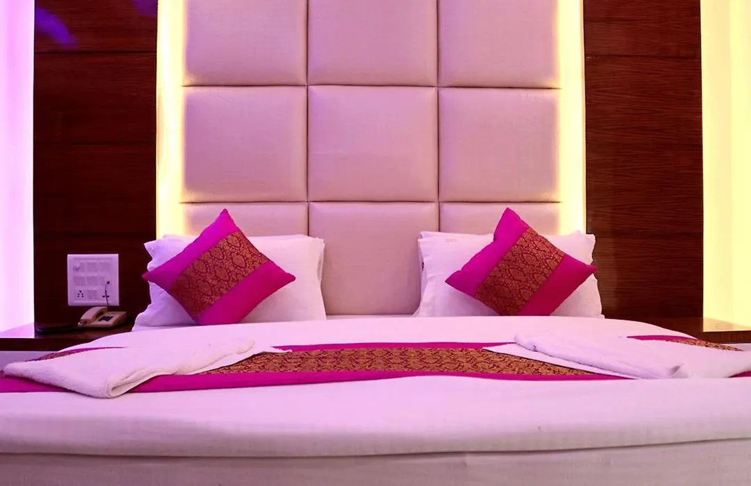 Hindustan- By Backpackers Heaven-1